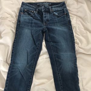 2/$30🤩American eagle boyfriend crop jeans